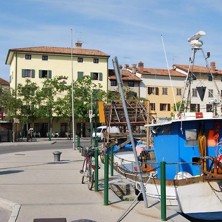 Hotel Alla Citta Di Trieste Grado Exteriör bild