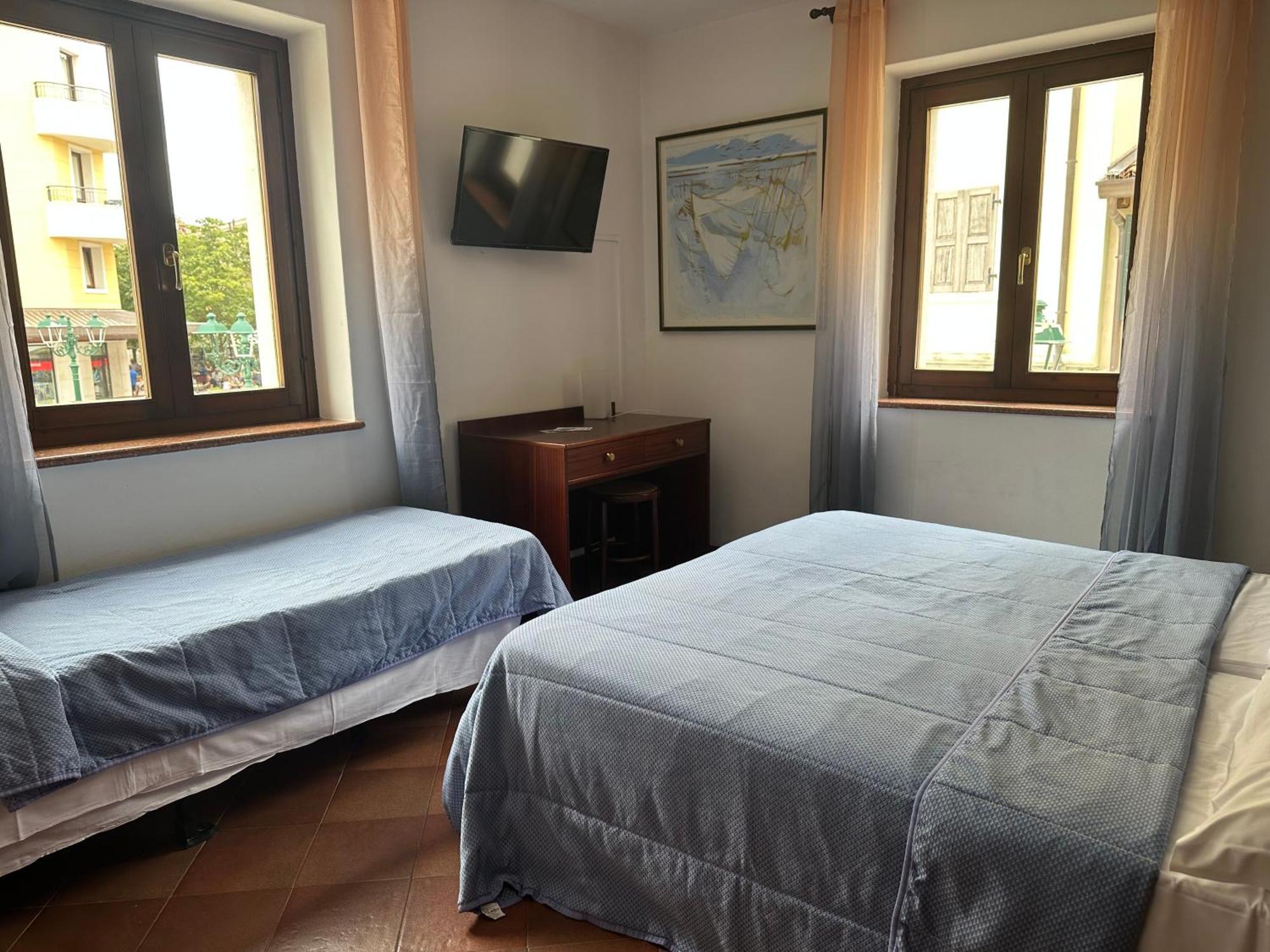 Hotel Alla Citta Di Trieste Grado Exteriör bild