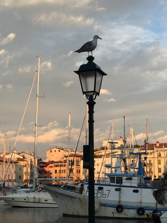 Hotel Alla Citta Di Trieste Grado Exteriör bild