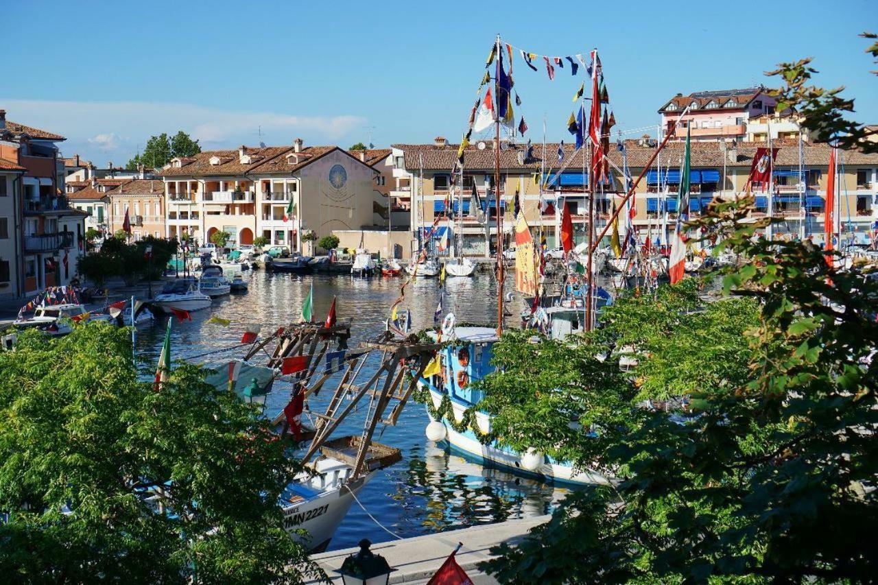 Hotel Alla Citta Di Trieste Grado Exteriör bild